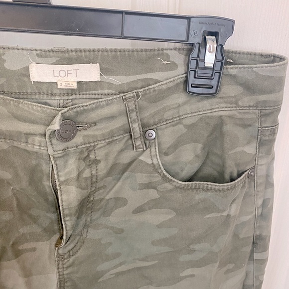 EUC Marisa Camo Pants from the Loft - Picture 4 of 4